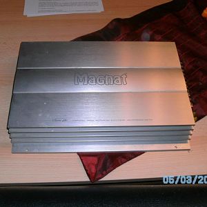 verkaufe Magnat Classic 480.... Daten im Netz googlen, bitte!
