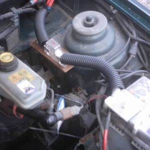 Maxi-Fuse Sicherungshalter auf Pertinax Halter (alter FoFi)