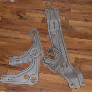 Querlenker / Motorhalter sandgestrahlt