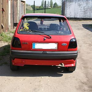Neue Heckschürze vom RS , Spoiler vom XR2i, und schwarze Rückleuchten