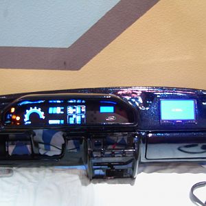 Armaturen fertig......