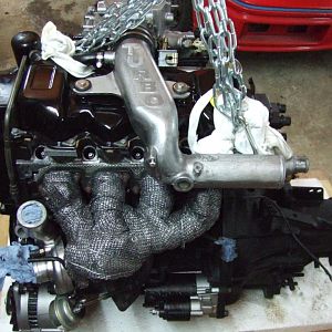 ^^ Motor hepp hepp fertig voll abgedichtet und komplett verstärkt... was nur geht dazu gereinigt und veredelt