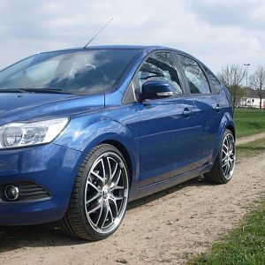 Focus Blue Motion mit 8,5x19 et45 / 225/35/19