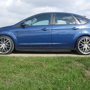 Focus Blue Motion mit 8,5x19 et45 / 225/35/19