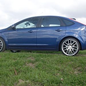 Focus Blue Motion mit 8,5x19 et45 / 225/35/19