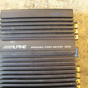 Alpine Endstufe