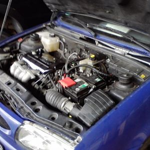 Hier war soweit alles Fertig nachdem wir eine Nachtschicht einlegten, und das Auto stand jetzt in der Ford Werkstatt wo wir ihn eigentlich nur Program