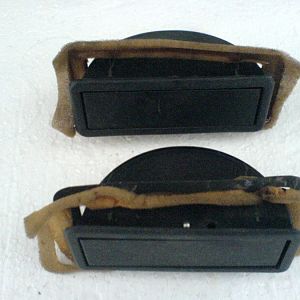 Aschenbecher Set mit Klemmblech und Schaumstoffdichtung. Preisvorstellung 10 Euro zzgl. 4 Euro Versand
