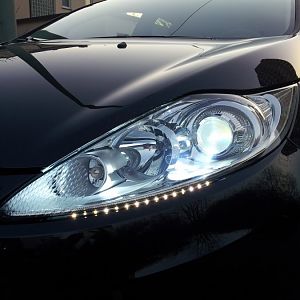 Xenon + LED-Standlichtstreifen