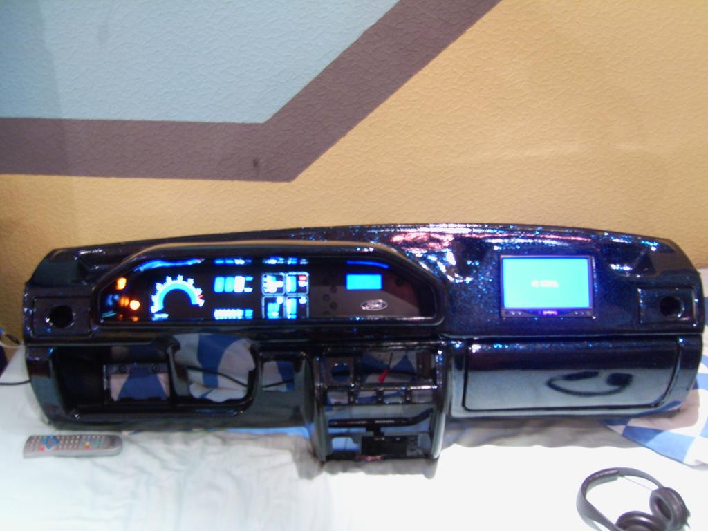 Armaturen fertig......