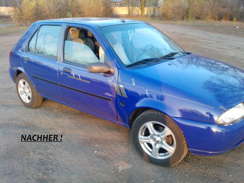 Aufkleber nachher 

welches findet ihr besser ?