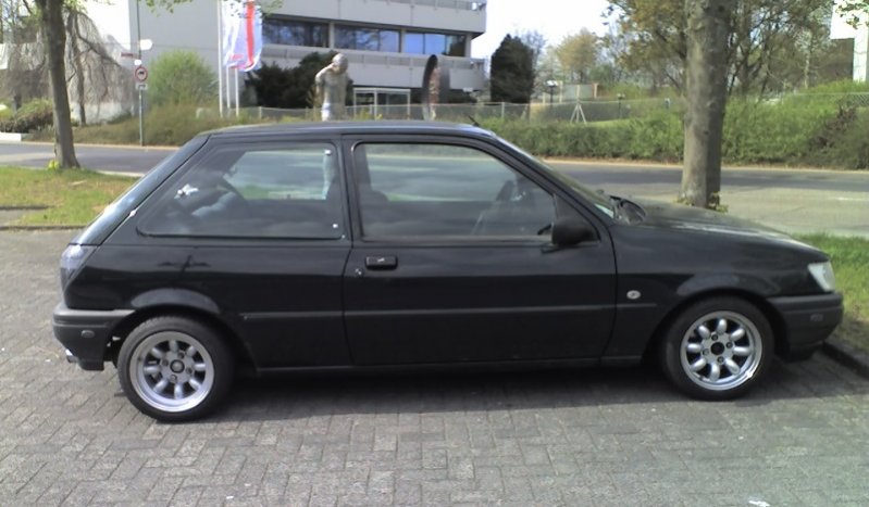 Auto mit Sommerreifen