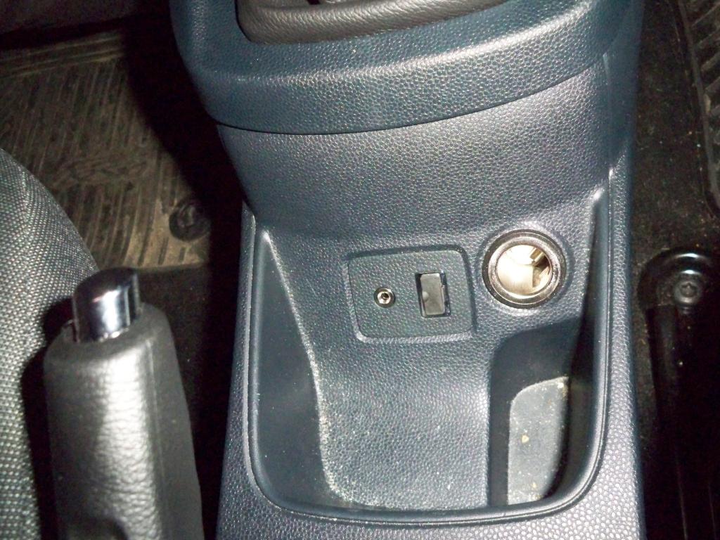 Aux+USB Anschluss in der Mittelkonsole