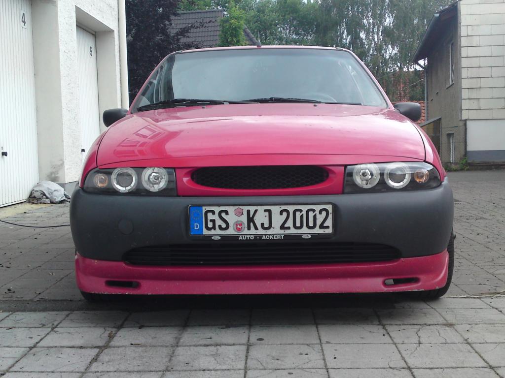 Böser Blick und neue Guckäugelein!!! Und neue Haubenlifte ... die sieht man nur leider net!!!!