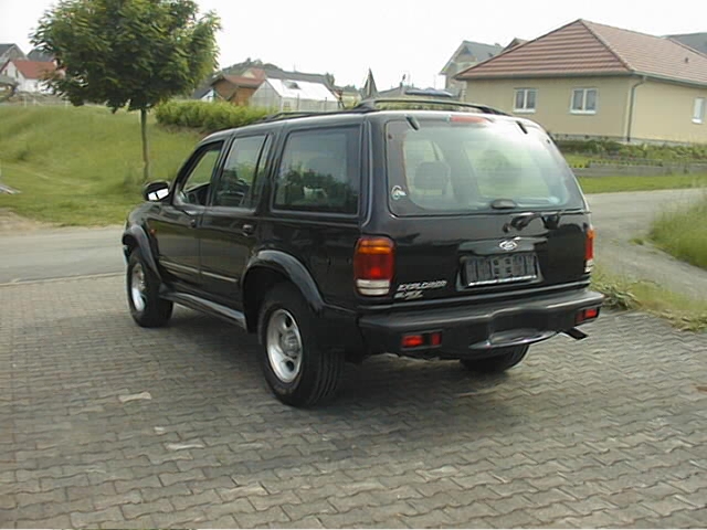 Explorer von hinten,so sehen ihn die meisten Allradler.
