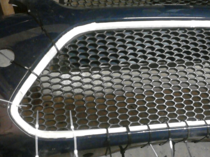 grill unten fixiert detail