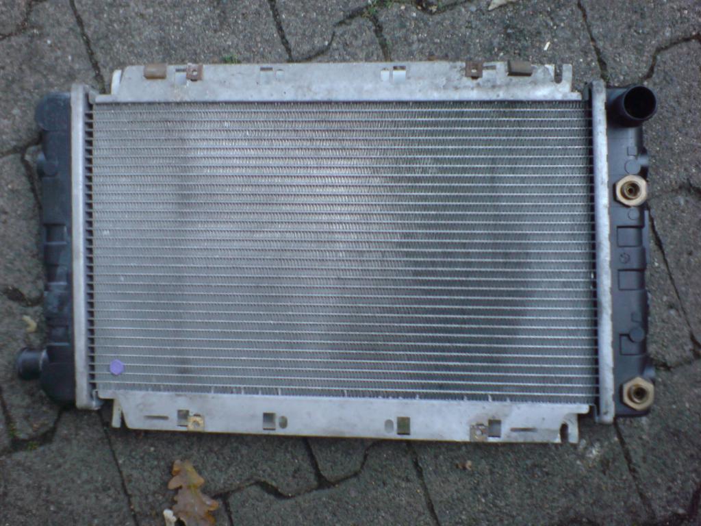 gut erhaltener Kühler für ein MK II Automatik

wer ihn brauch und ahben will, bitte melden