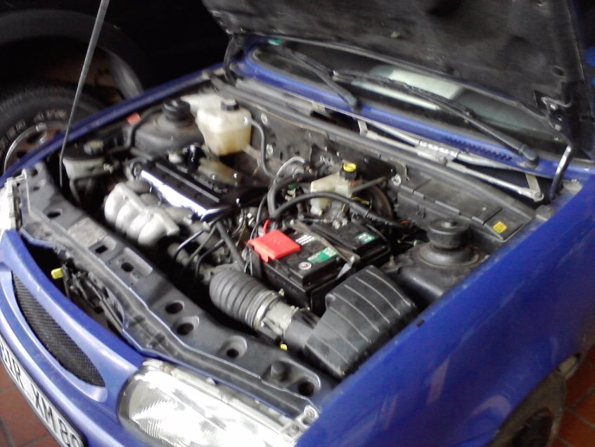 Hier war soweit alles Fertig nachdem wir eine Nachtschicht einlegten, und das Auto stand jetzt in der Ford Werkstatt wo wir ihn eigentlich nur Program