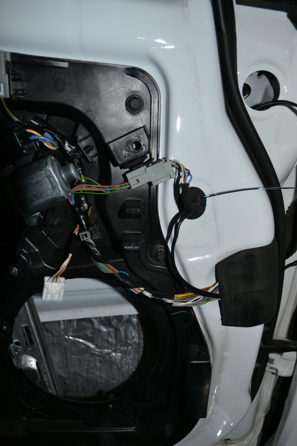 Kabel parallel zum Spiegelkabel