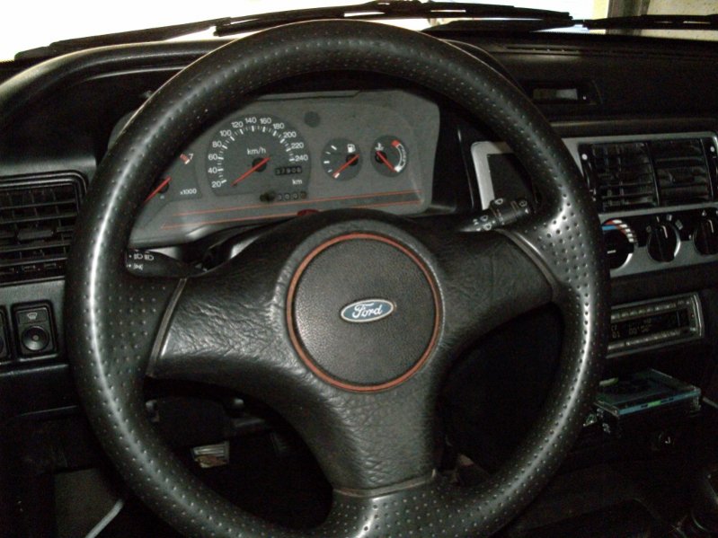 Leder, Mäusekino Mondeo mk1