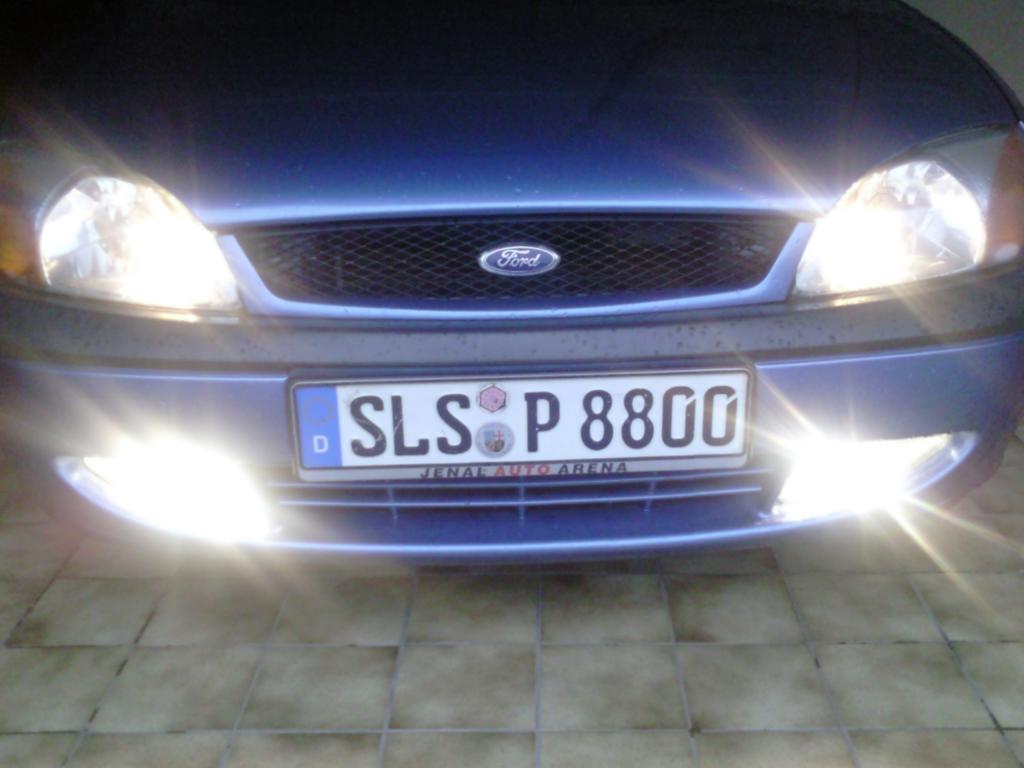 Mein Fiesta Mk5 mit Standlicht + Nebelscheinwerfer