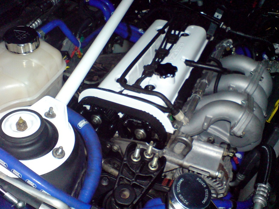 Motorraum (einstellbare NW-Räder von PiperCams etc.)