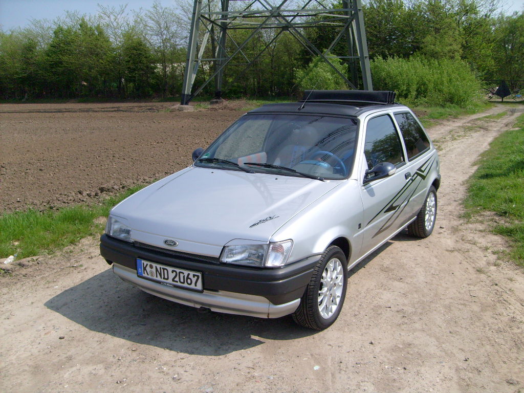 S7300743