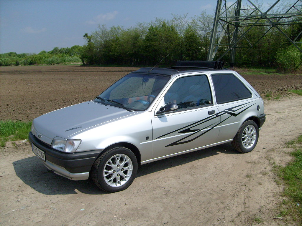 S7300744