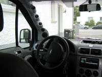 So, A-Säulenverkleidung und Türpanele angefertigt und mit Zusatsarmaturen und Musik fertig bestückt.