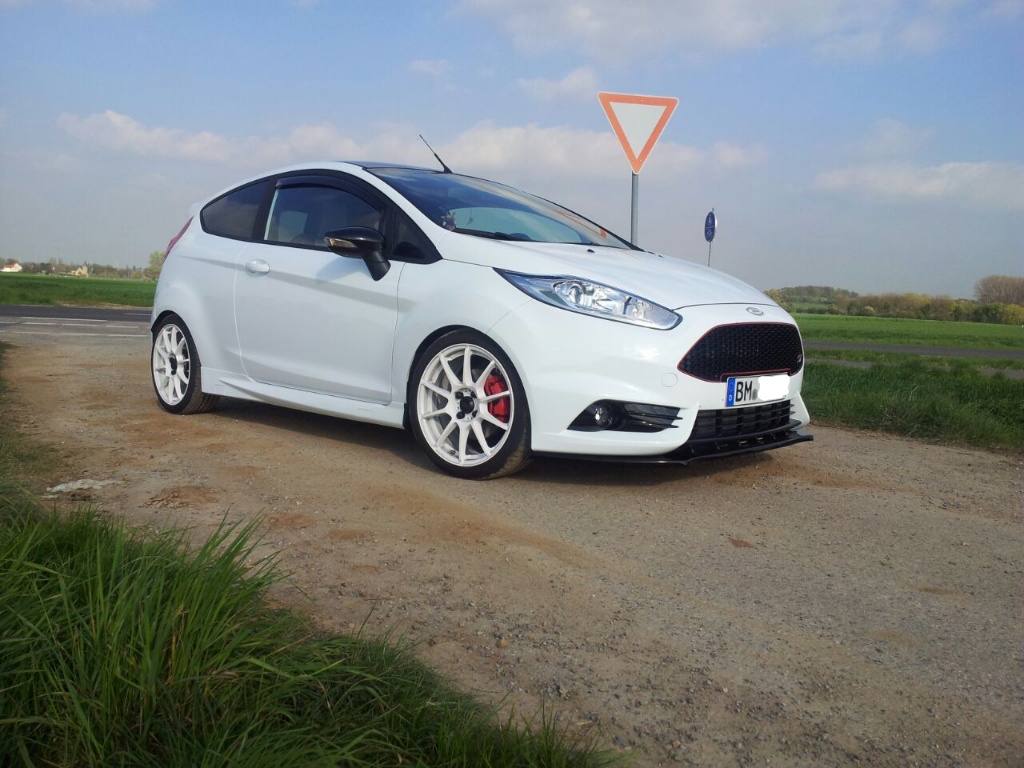 Ford Fiesta JA8 mit H&R Federn und 17 Zoll Ford Felgen ...